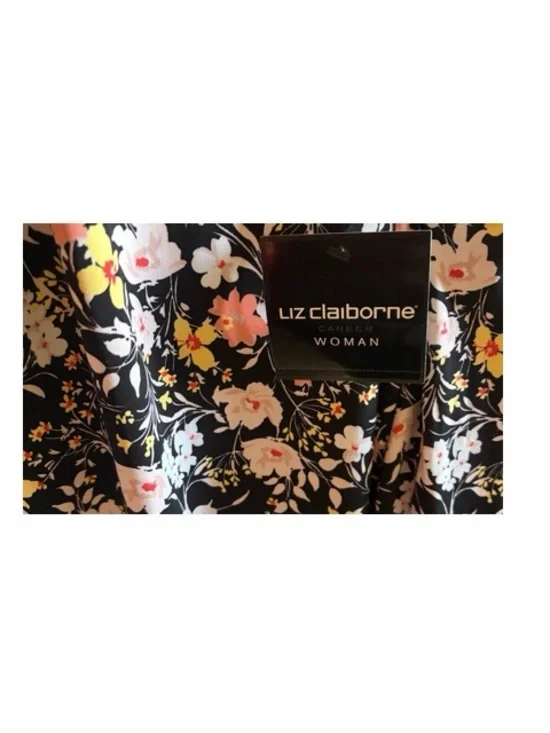 Liz Claiborne Career Woman Floral Short Sleeve Blouse NWT - Picture 5 of 6